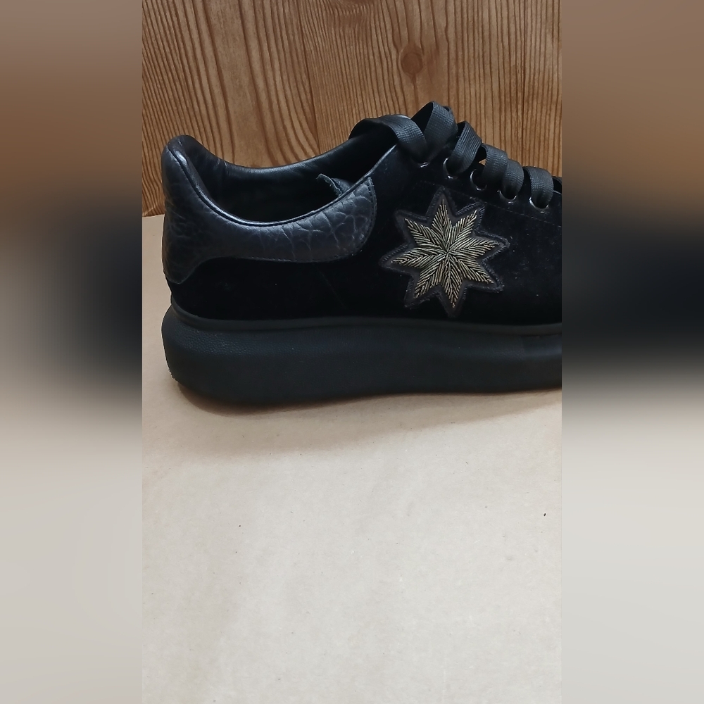 Alexander MQueen Black Men's Sneakers US9 EU 43 - Picture 10 of 16